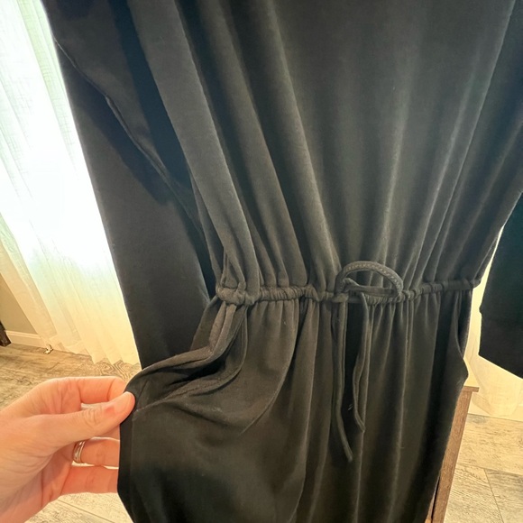 Solid Knot Front Hidden Pocket Dress Women’s size Small - Black - Picture 4 of 5